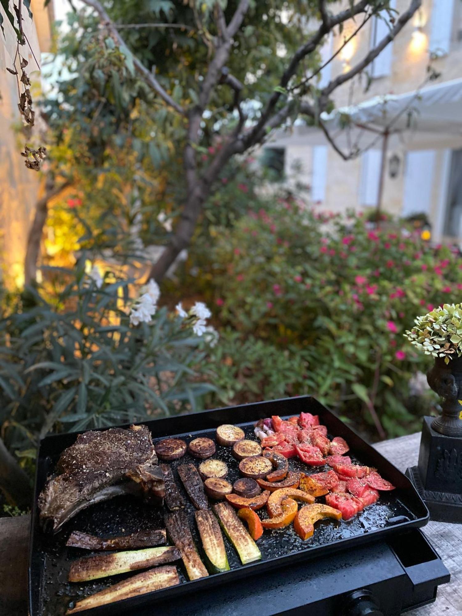 B&B Clos Emilion Et Table D'Hote En Option Vignonet Exteriér fotografie